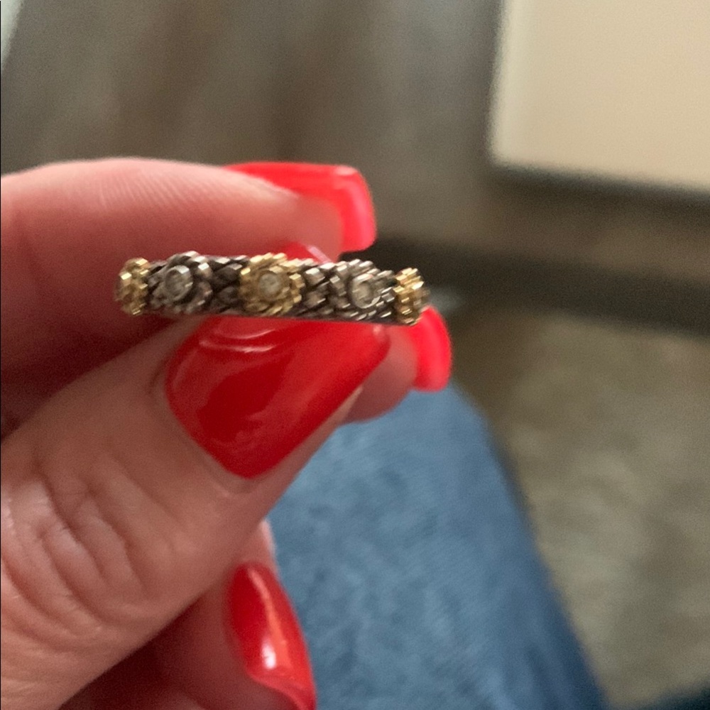 Elegant Gold and Silver Women's Ring